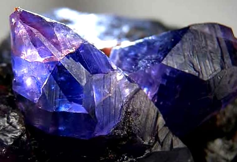 significado de los colores y sus piedras preciosas Zafiro 9