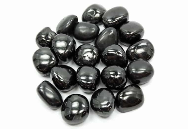 significado de los colores y sus piedras preciosas azabache 1