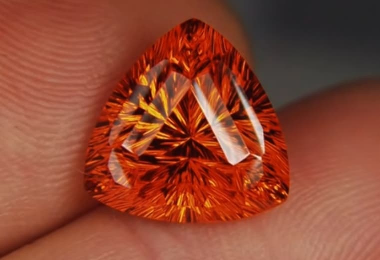 significado de los colores y sus piedras preciosas granate 17